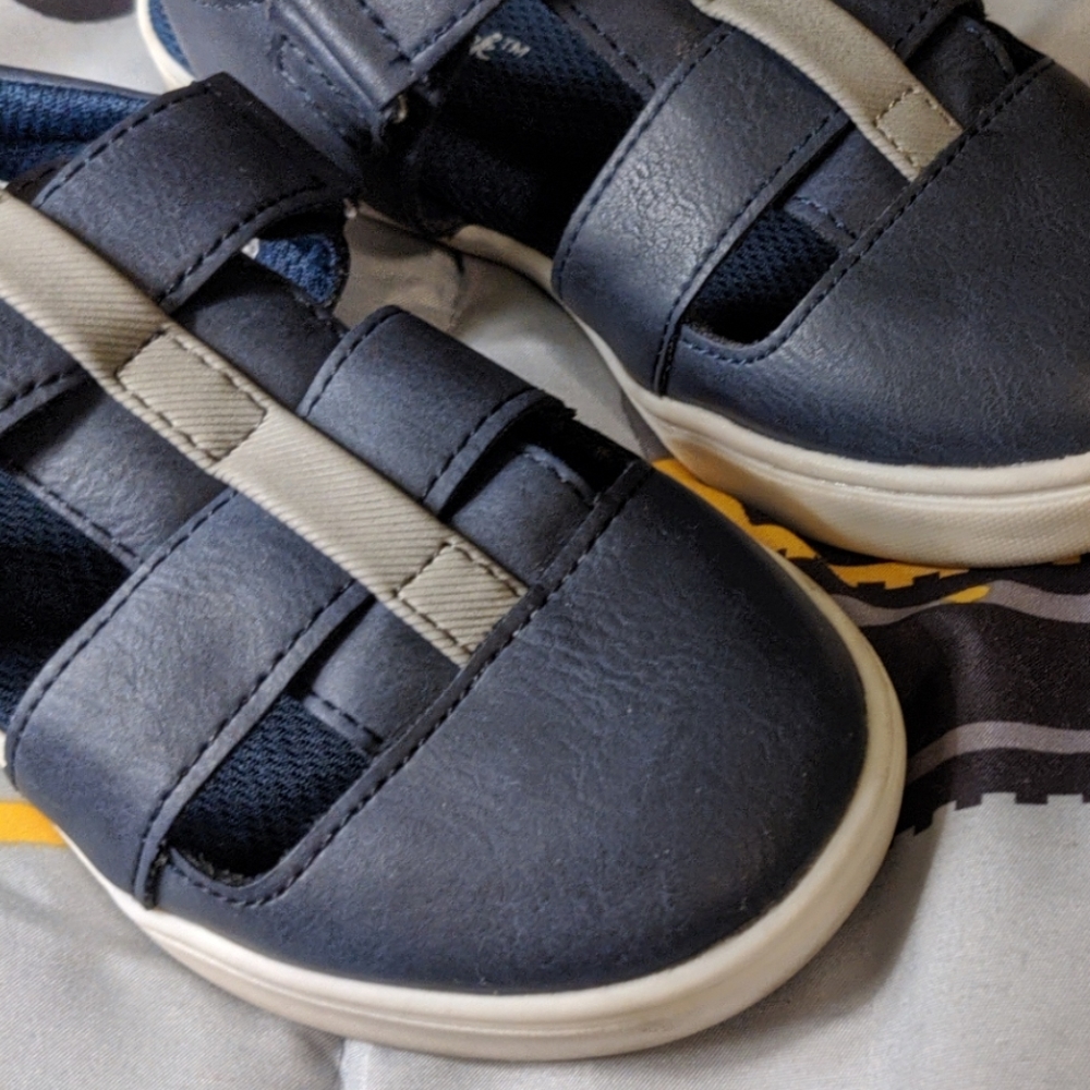 Sandals - Picture 4 of 4